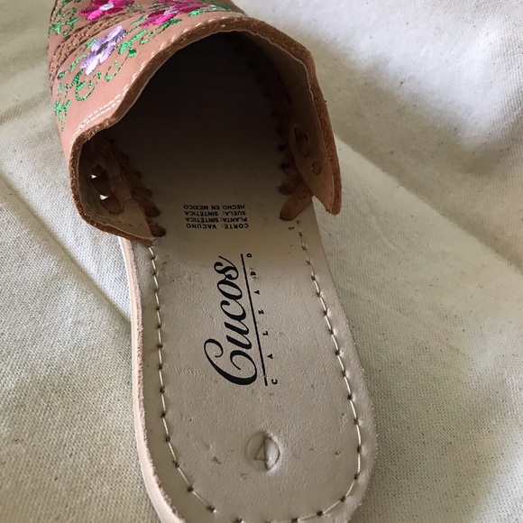 Handmade Embroidered Sandals - Picture 8 of 8